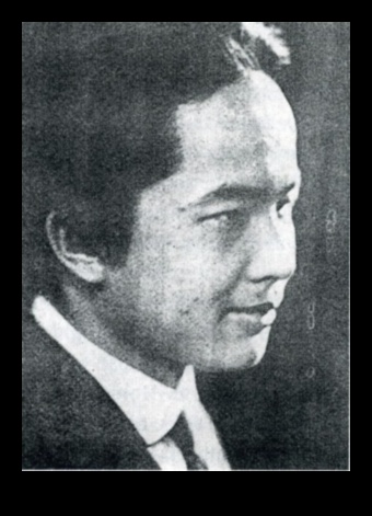 City Sirens: Navigating the Urban Symphony με τα πόδια