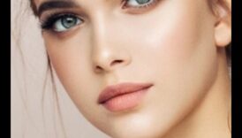 The Power of Neutrals: Επιτυγχάνοντας μια απαλή και φυσική εμφάνιση με eyeliner