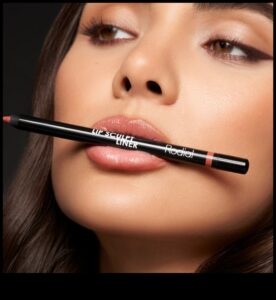 Natural Lip Embrace: Επίτευξη Αβίαστης Ομορφιάς με Μινιμαλιστικά Lip Liners